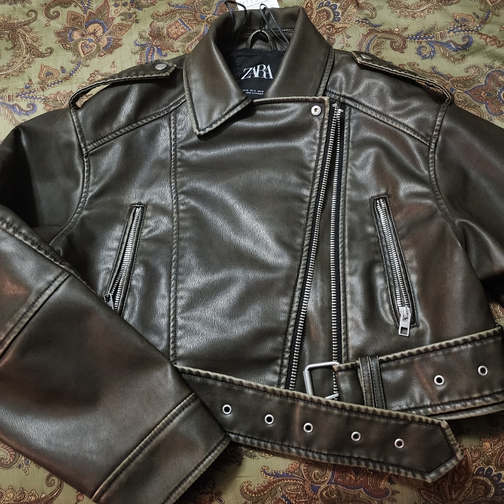 ZARA VIRAL LEATHER JACKET